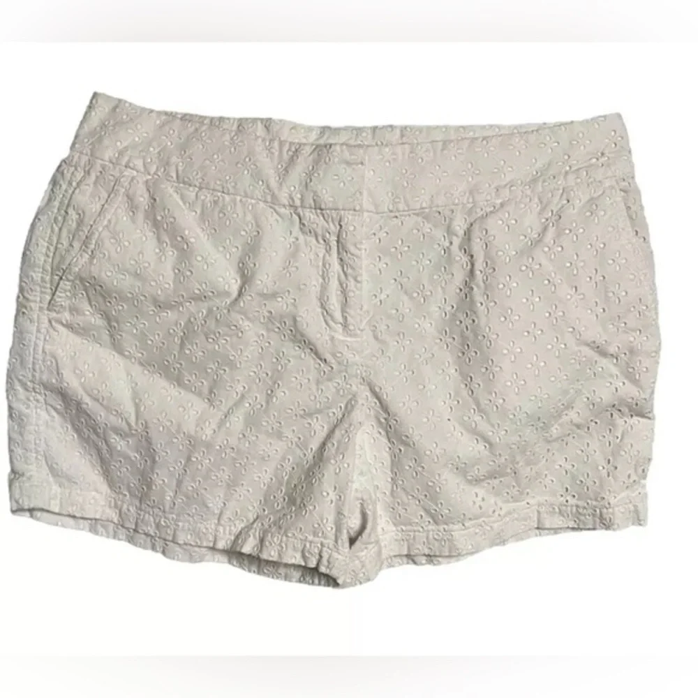 Vineyard Vines Shorts Womens 10 White Floral Eyelet Classic 4
